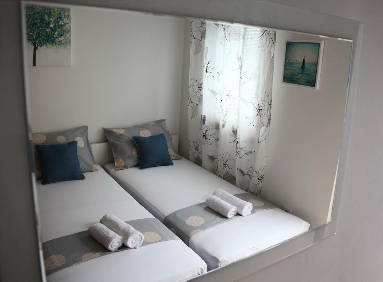 Apartment Mlacic Hvar Island Exterior foto